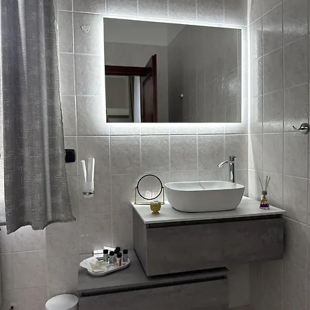 La Dimora Bed and Breakfast